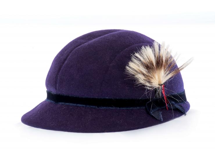 Two Items of Clothing of Rebbetzin Chaya Mushka Schneersohn, Daughter of Rebbe Rayatz and Wife of the Lubavitcher Rebbe – With Letter of Authenticity Signed by Her Sister Rebbetzin Chanah Gurary